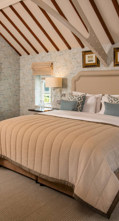 Hotel room (2)