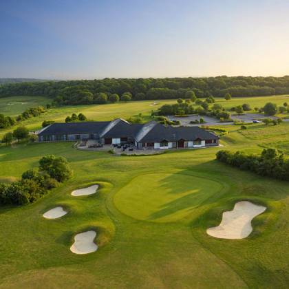 Farleigh 9Th Red 0620 Hero