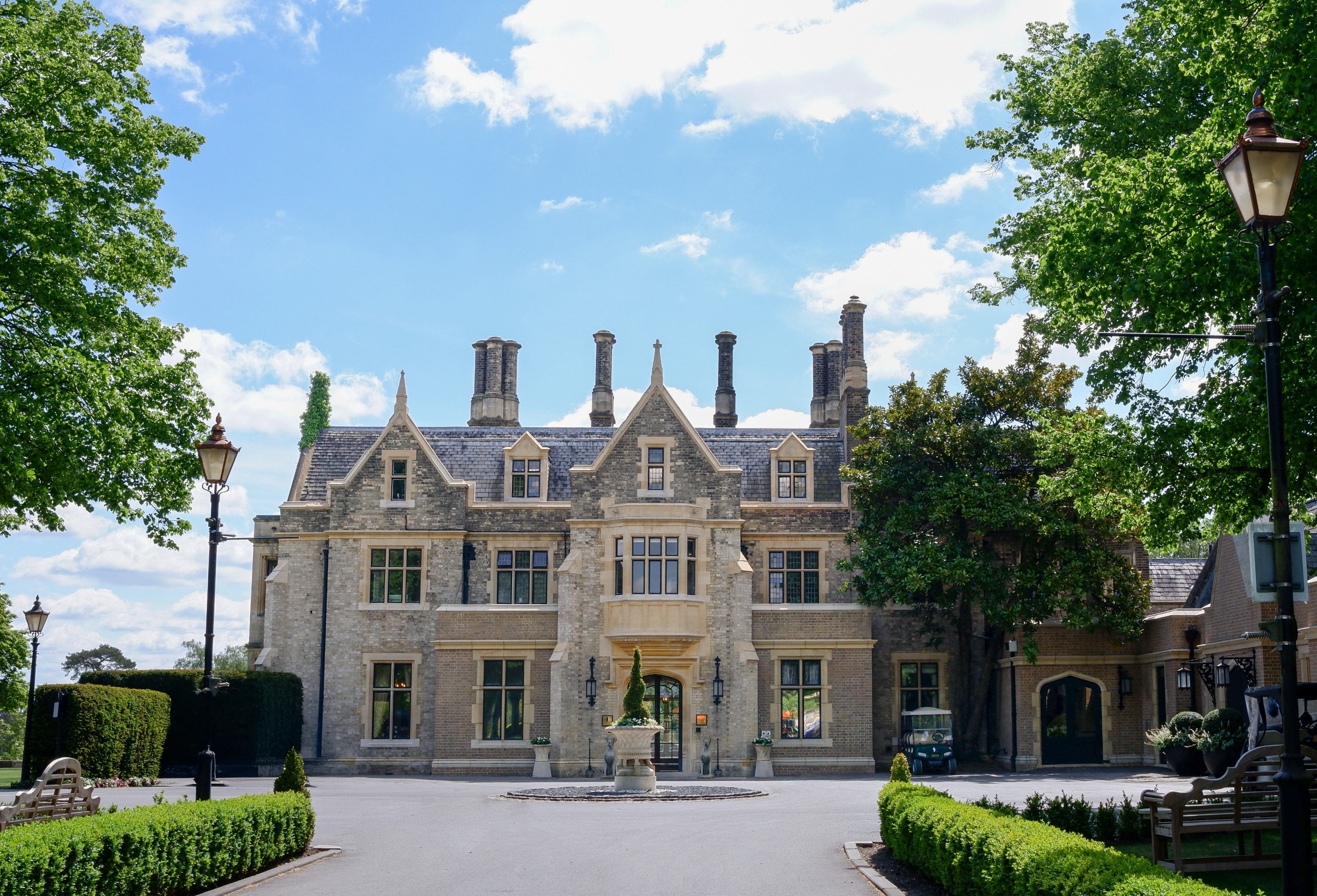Manor House no car