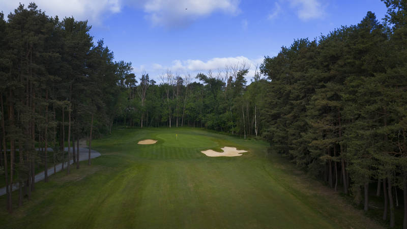 Longcross 6Th 0312 D FOXHILLJ WEB