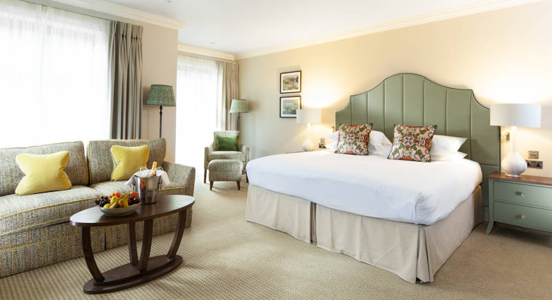 Lyne Houserm47 Wide Crop